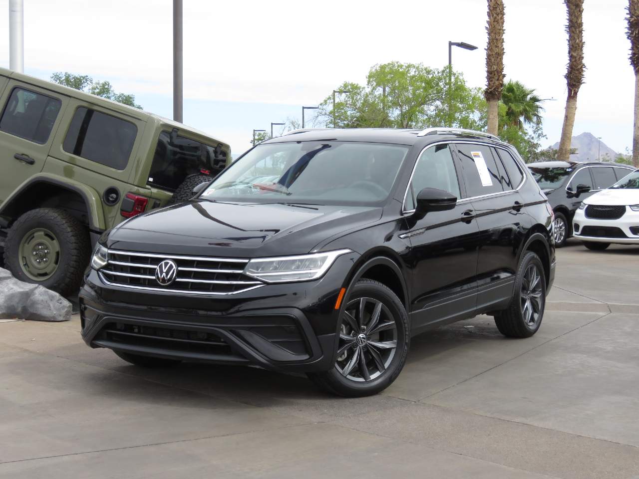 2023 Volkswagen Tiguan SE