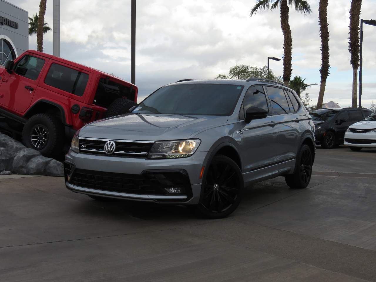 2021 Volkswagen Tiguan SE R-Line Black