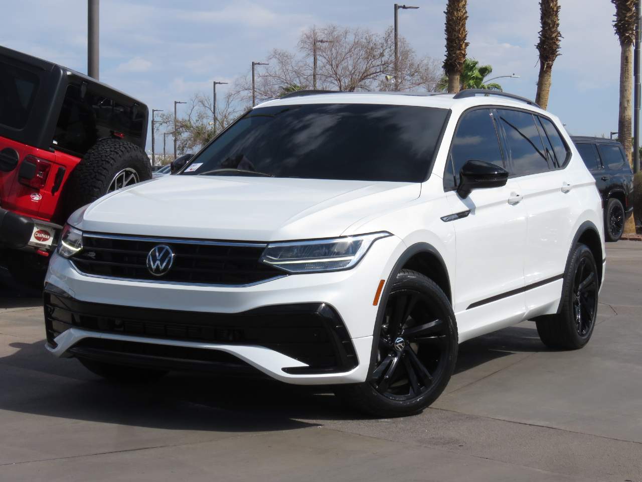 2023 Volkswagen Tiguan SE R-Line Black