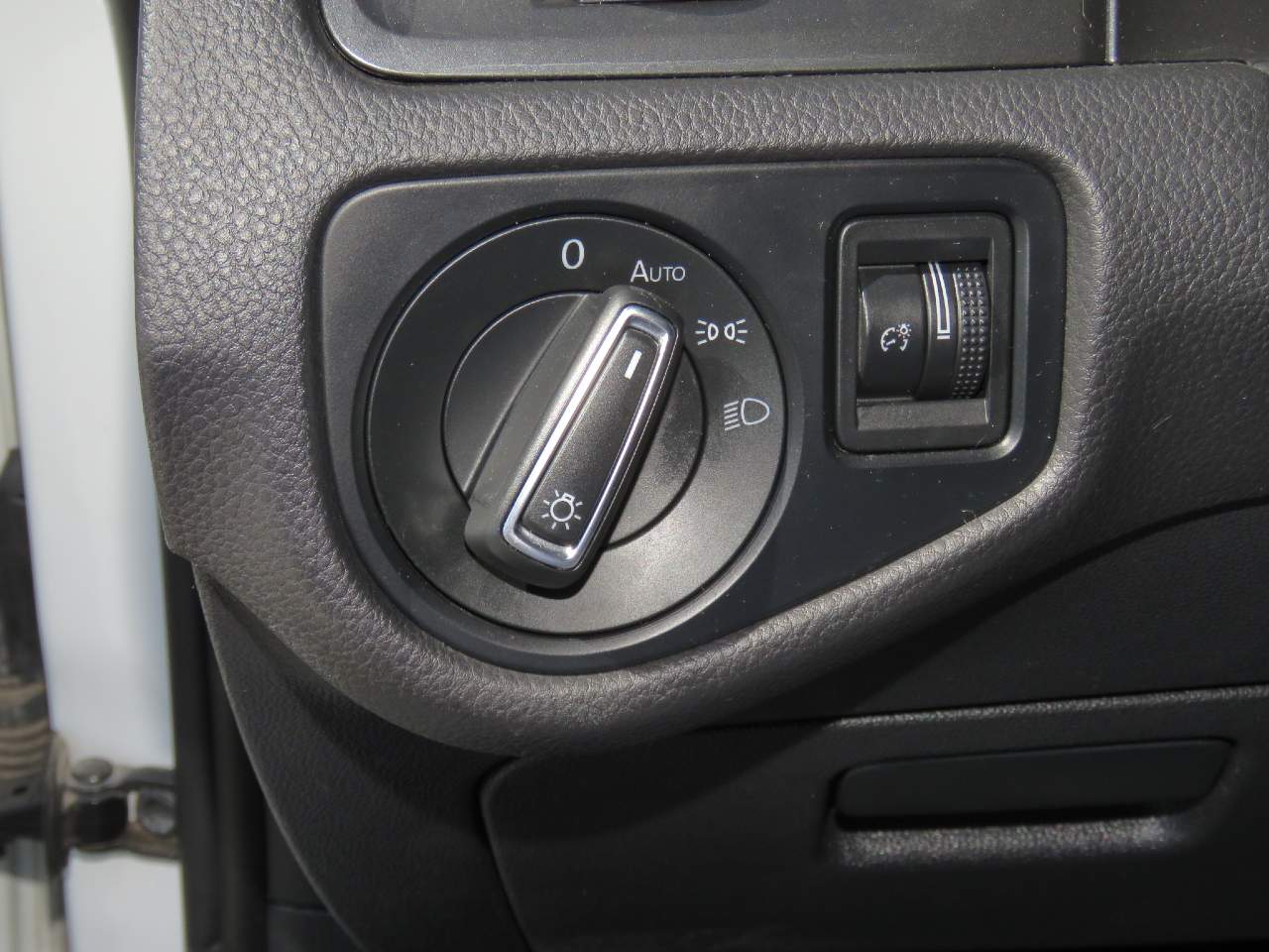 2019 Volkswagen Golf S