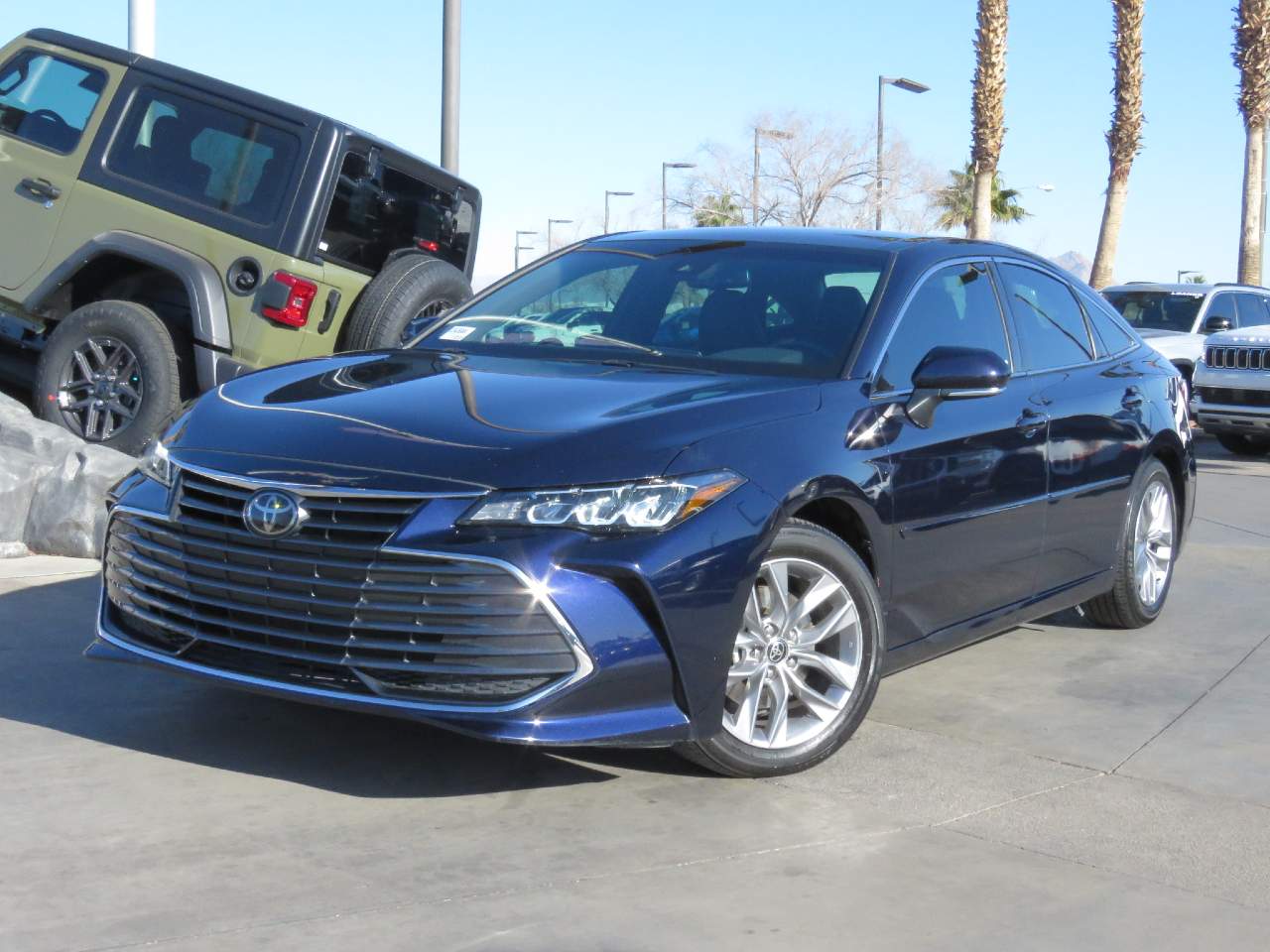 2022 Toyota Avalon XLE