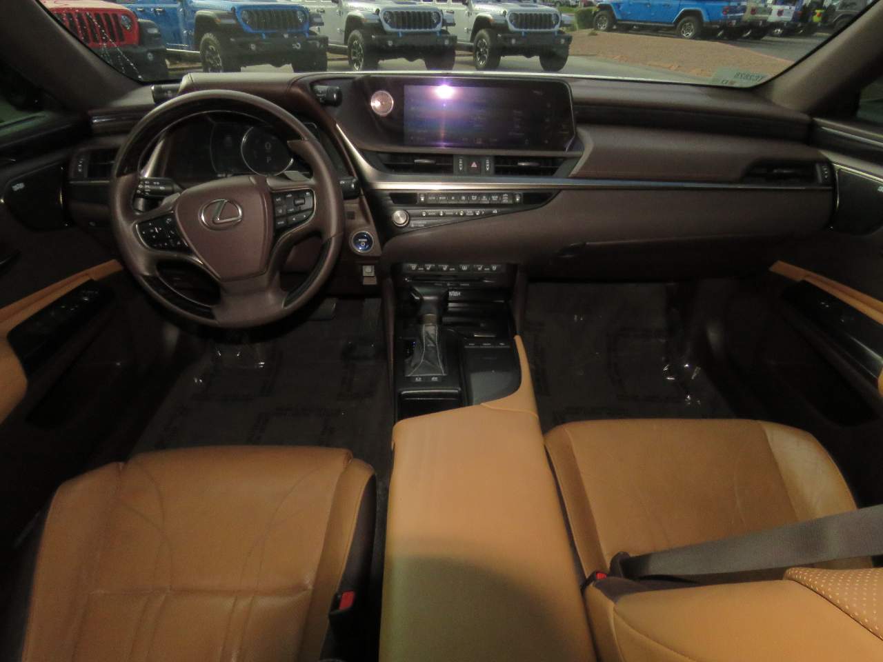 2021 Lexus ES 300h Luxury