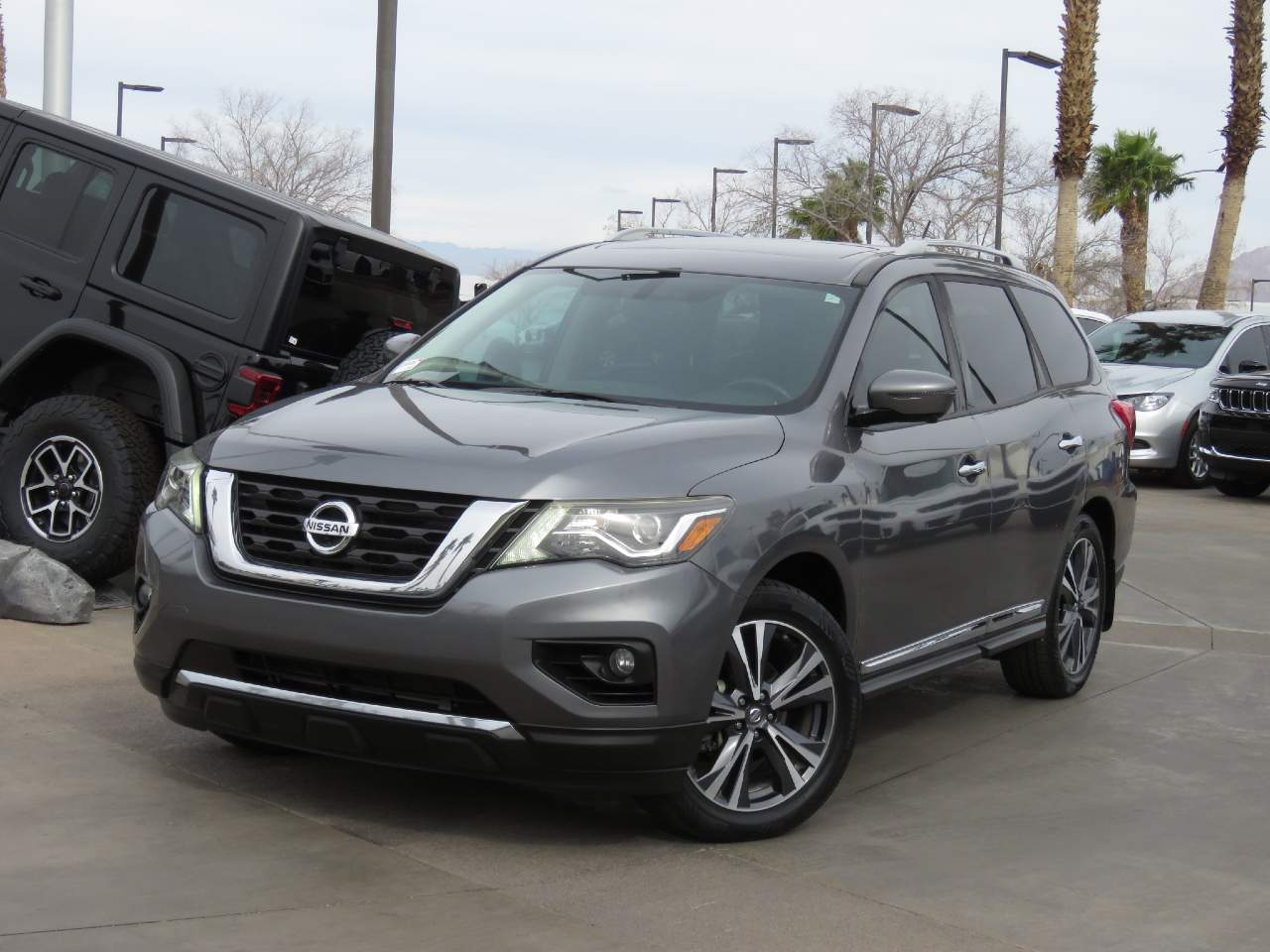 2017 Nissan Pathfinder Platinum