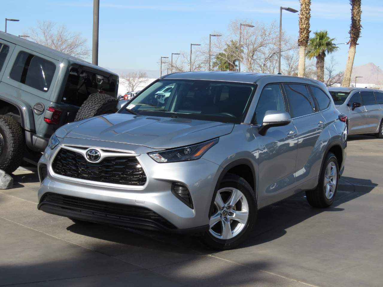 2023 Toyota Highlander L