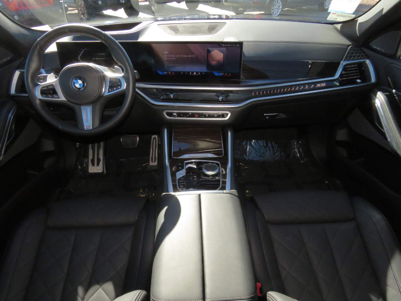 2024 BMW X6 xDrive40i