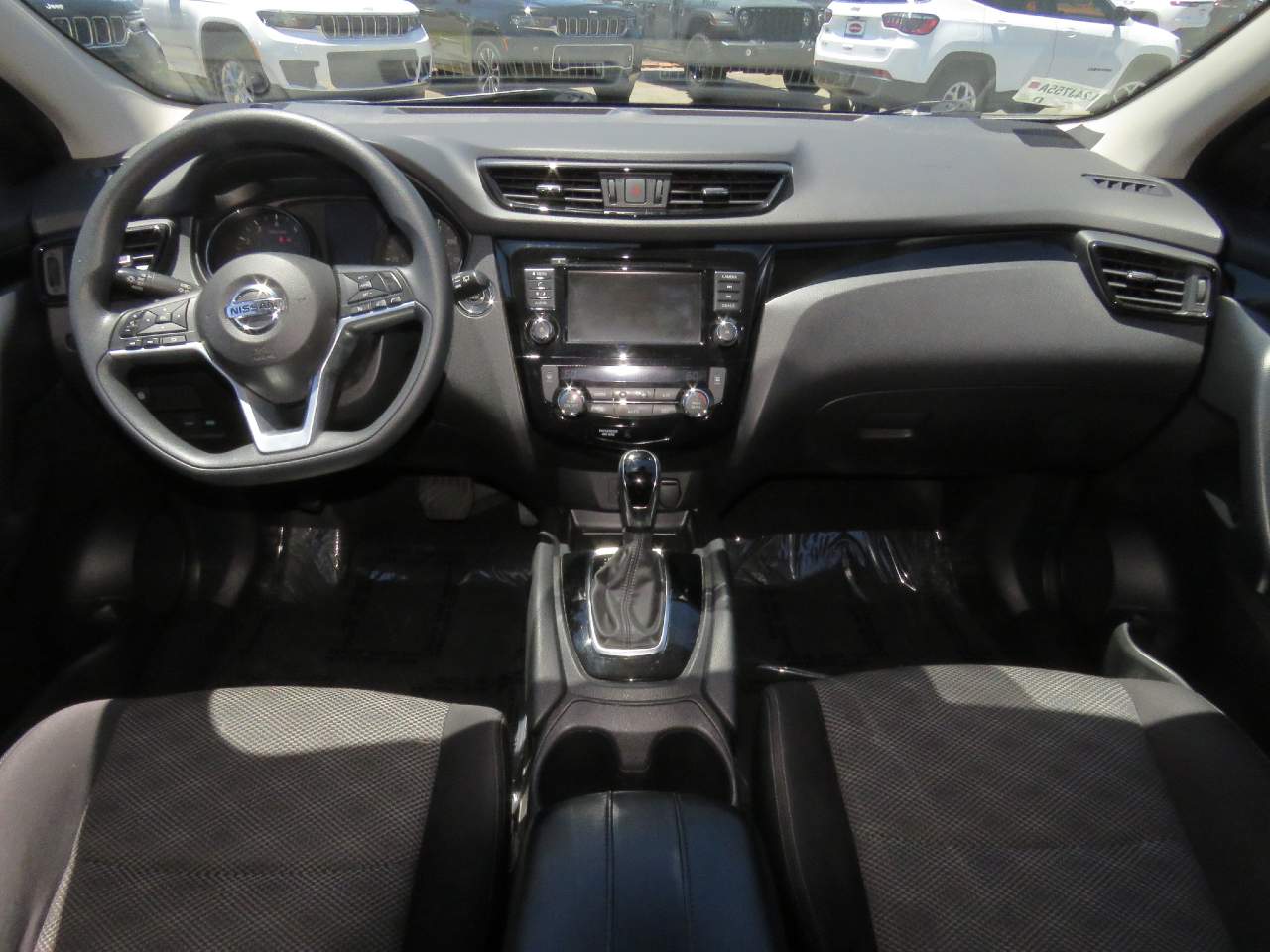 2020 Nissan Rogue Sport SV