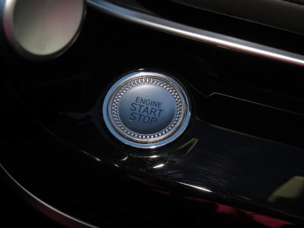 2023 Genesis G80 2.5T