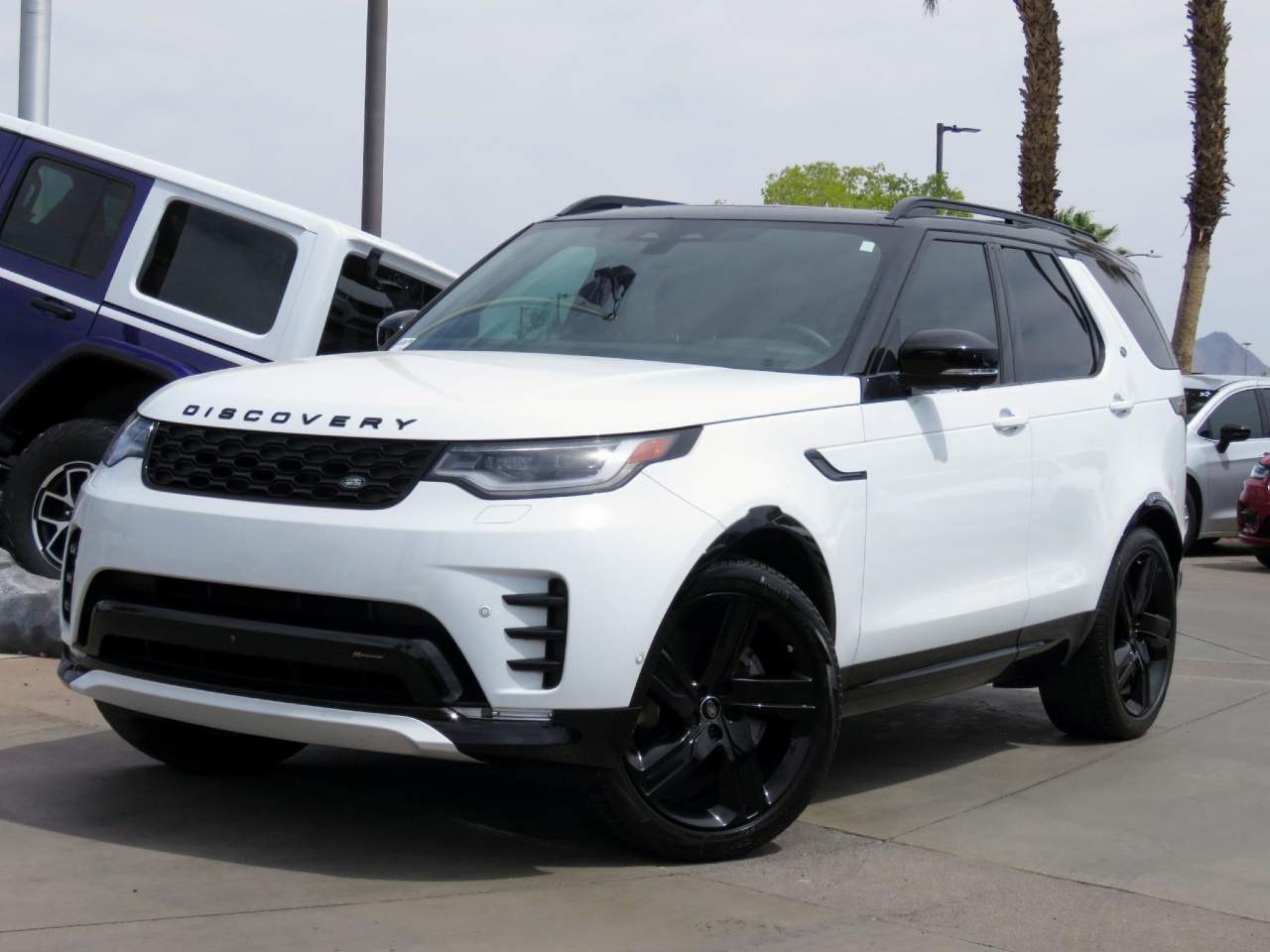 2023 Land Rover Discovery P300 S R-Dynamic