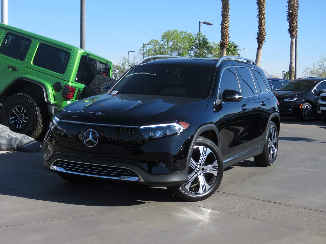 2025 Mercedes-Benz EQB 300 4MATIC