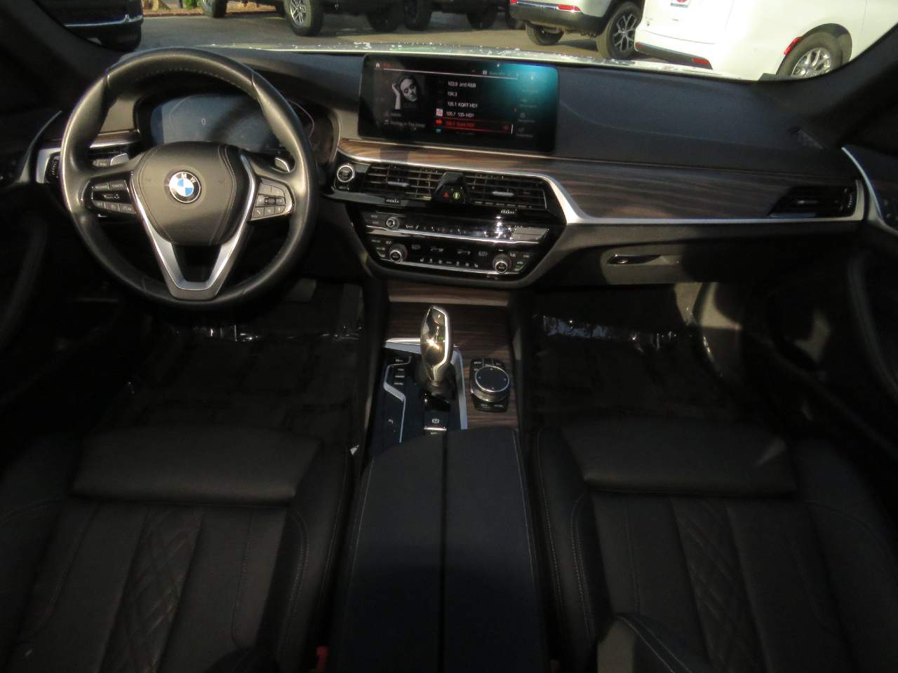 2023 BMW 5-Series 530i
