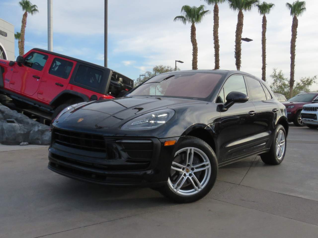 2022 Porsche Macan  