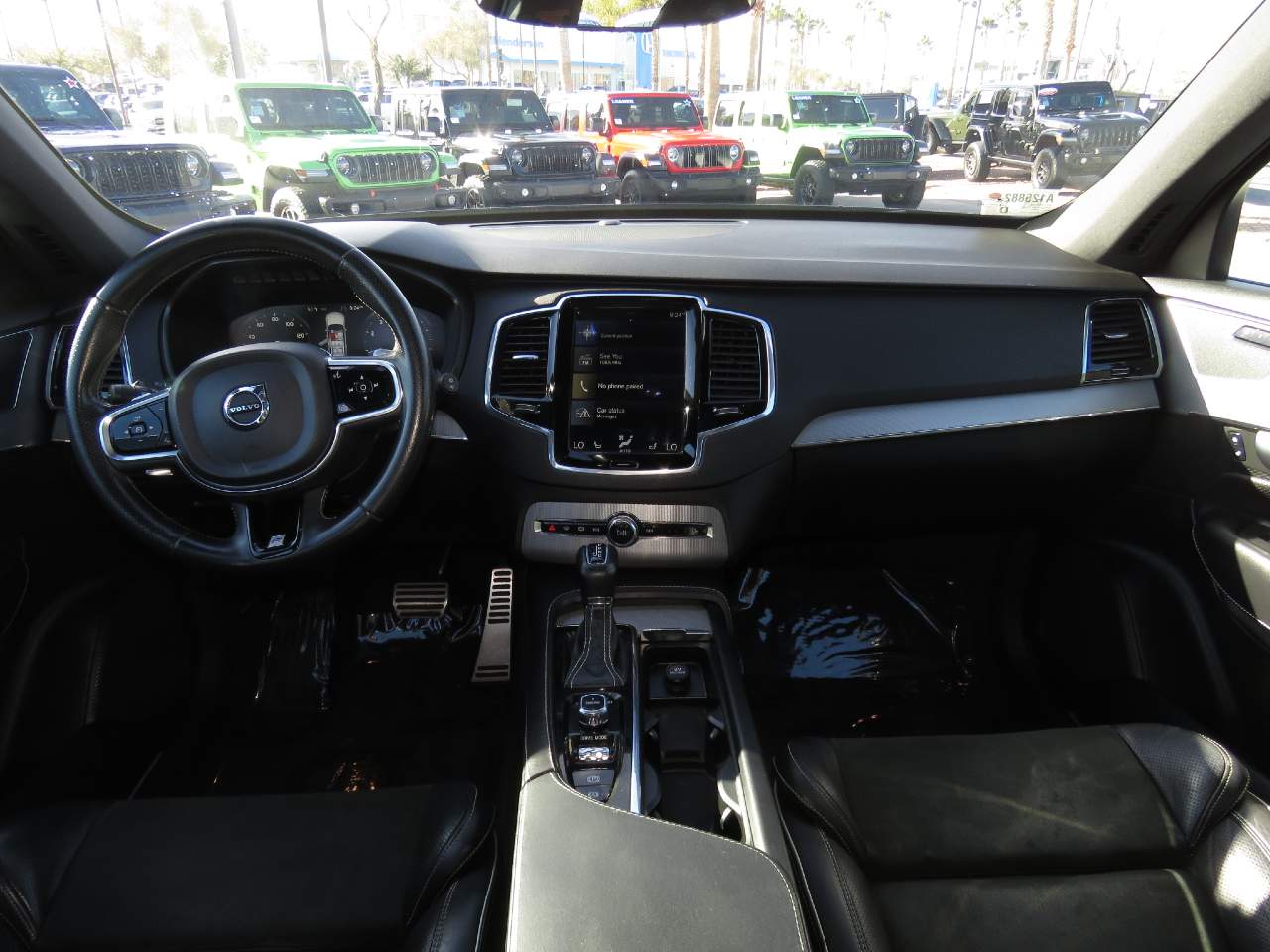 2017 Volvo XC90 T6 R-Design