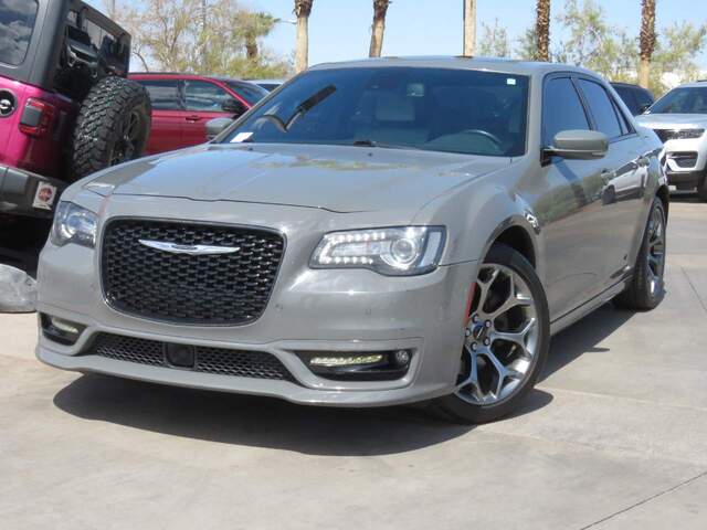 2018 Chrysler 300