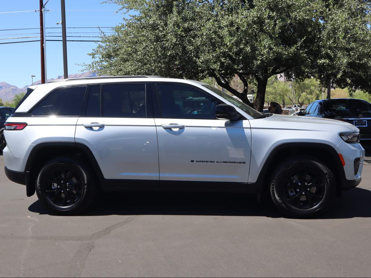 2025 Jeep Grand Cherokee Altitude X