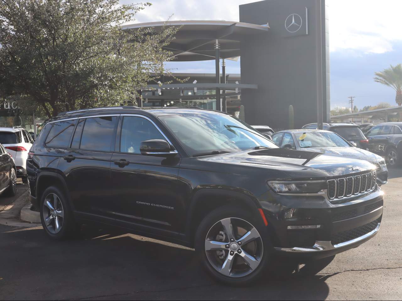 2021 Jeep Grand Cherokee L Limited's photo