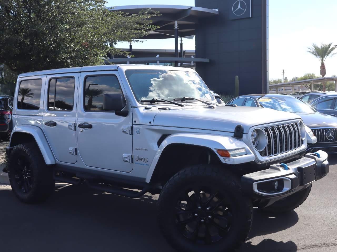 2024 Jeep Wrangler Sahara 4xe