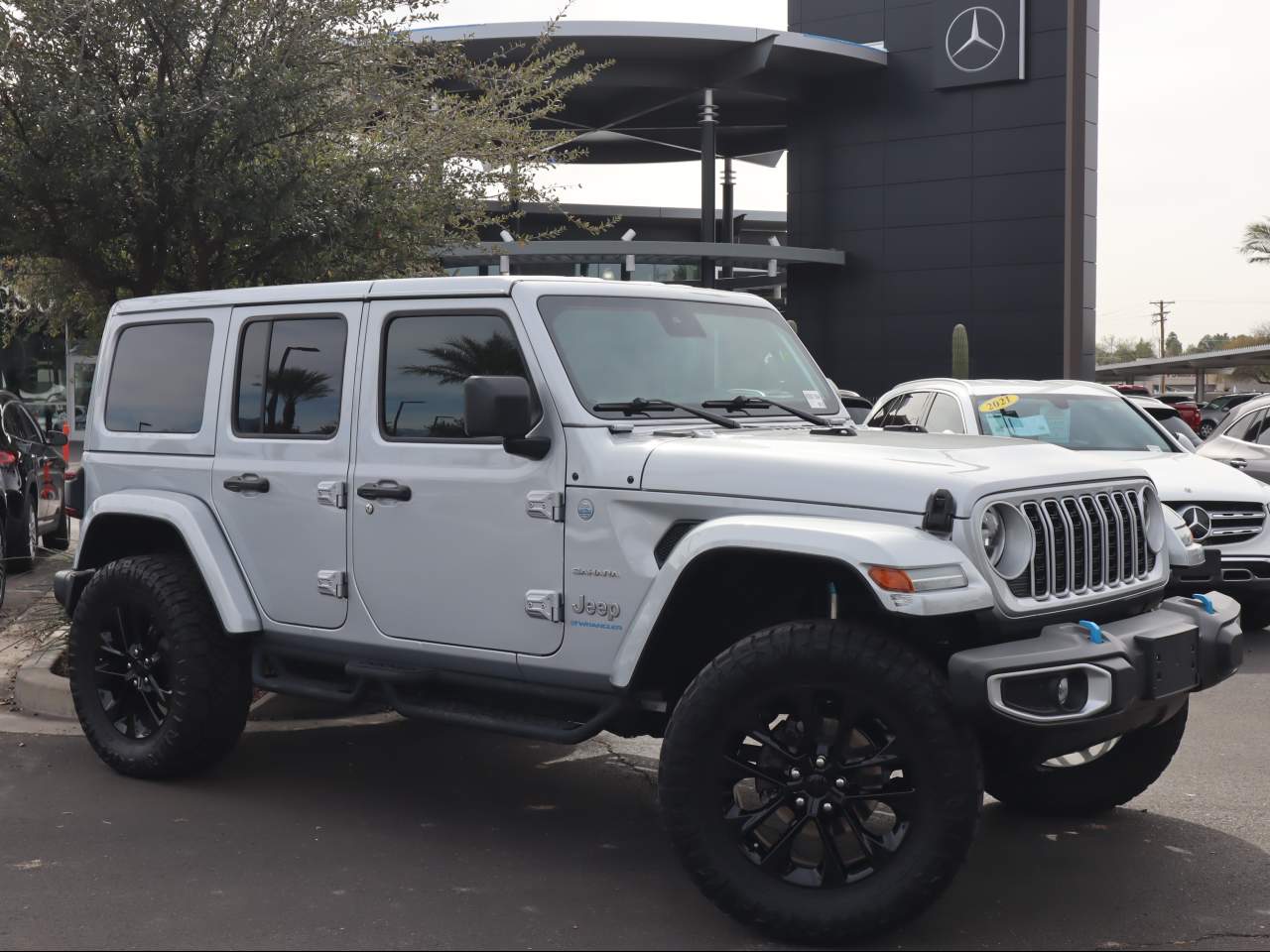 2024 Jeep Wrangler Sahara 4xe