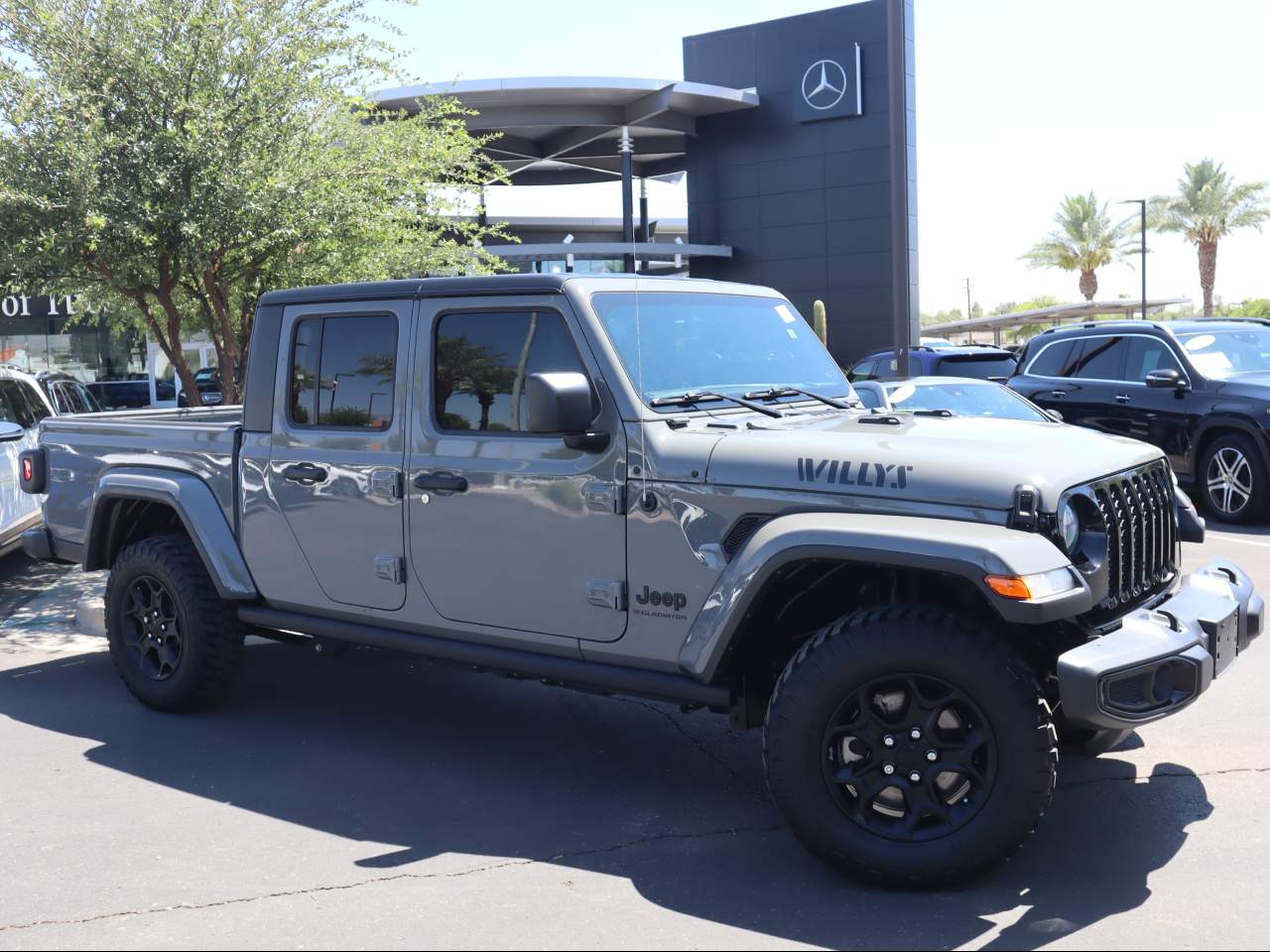 2023 Jeep Gladiator Willys Crew Cab
