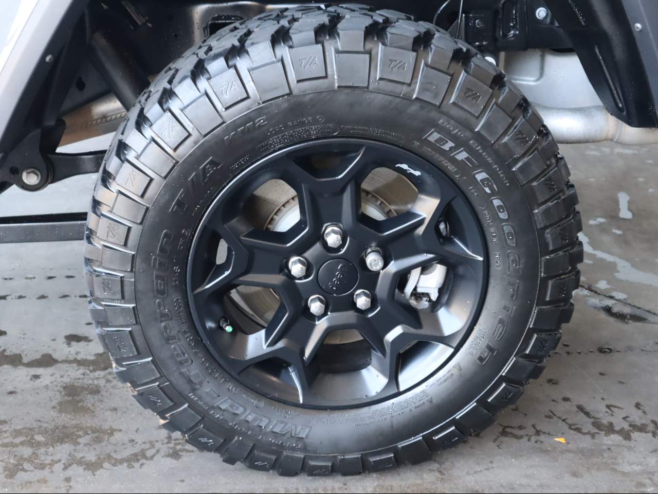2023 Jeep Gladiator Willys Crew Cab
