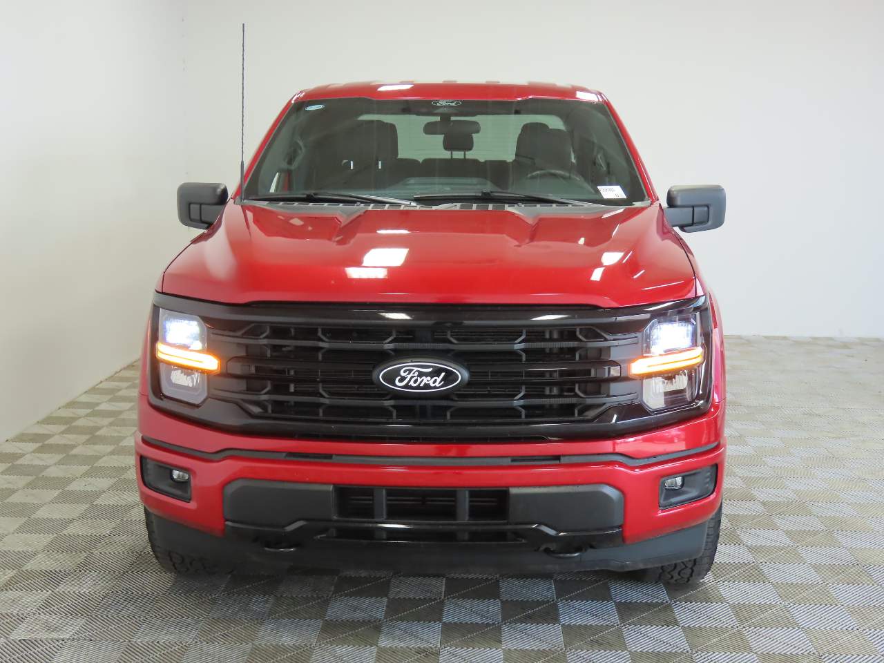 2025 Ford F-150 XLT Crew Cab