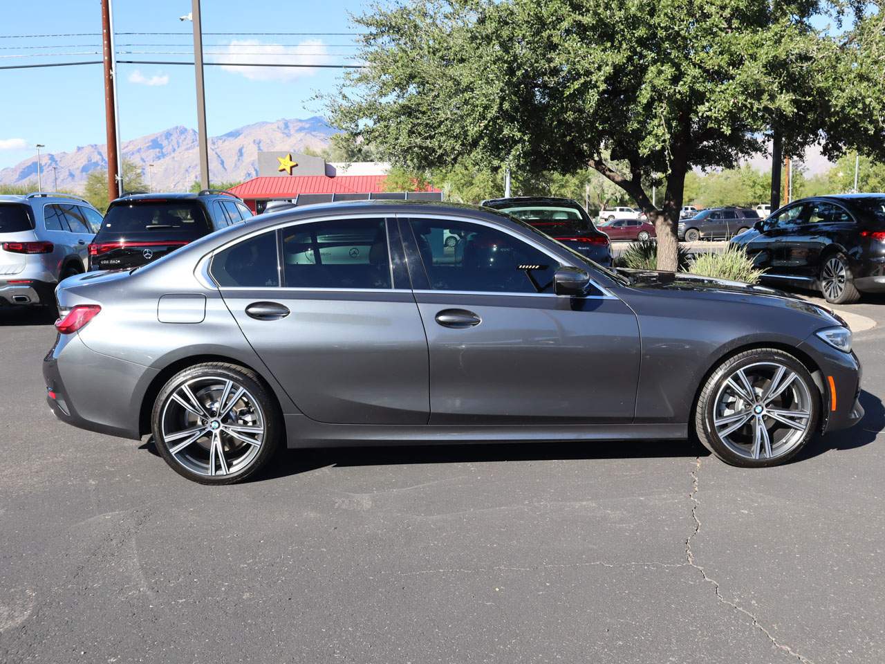 2022 BMW 3-Series 330i