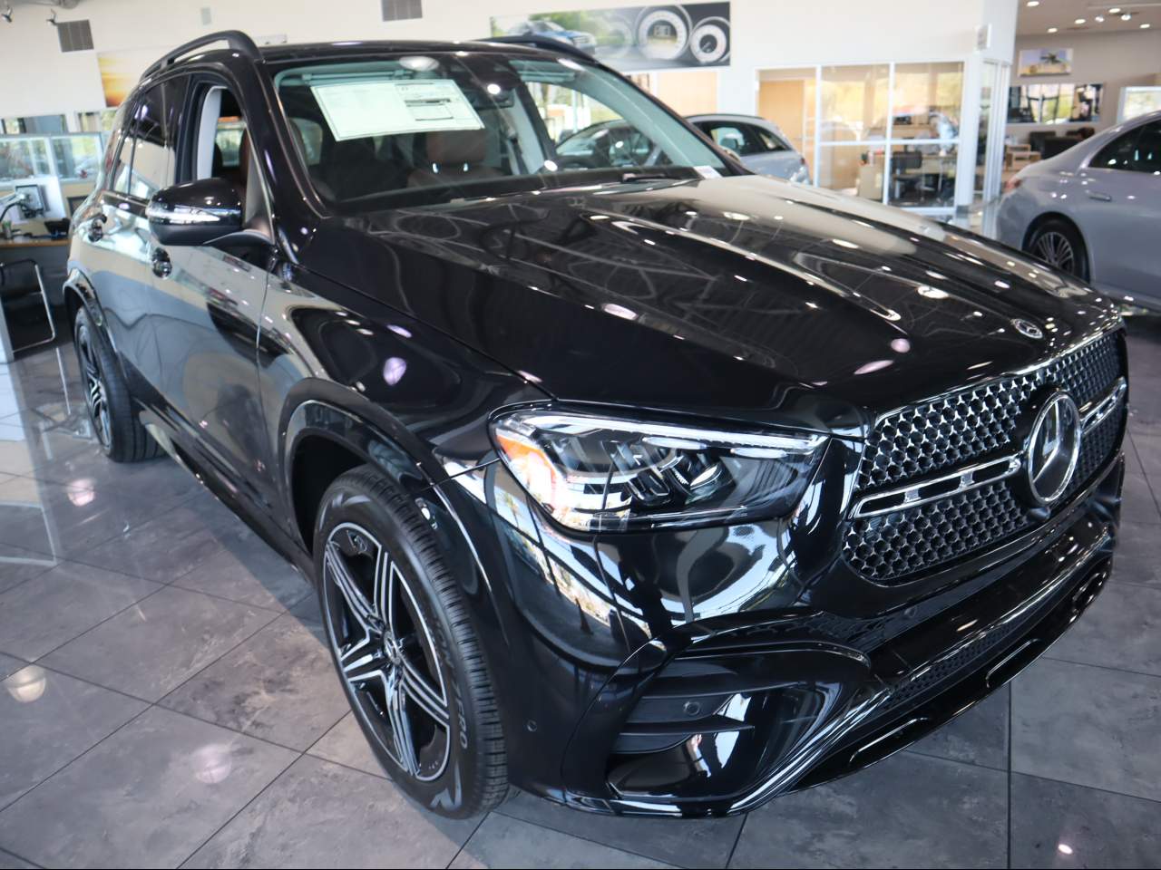 Obsidian Black Metallic 2026 Mercedes-Benz GLE 350 RWD SUV / Crossover Rear-Wheel Drive