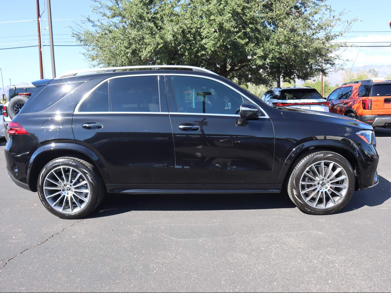 2024 Mercedes Benz GLE 450e 4MATIC photo 2