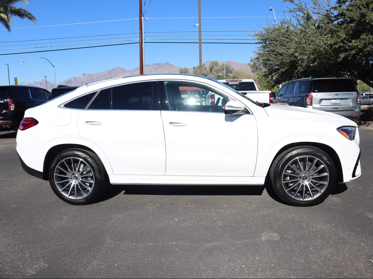 2026 Mercedes Benz GLE 450 4MATIC photo 3