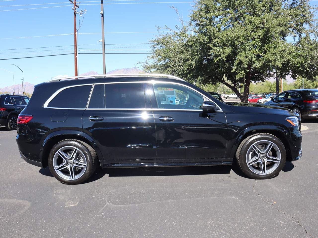 2025 Mercedes-Benz GLS 450 4MATIC SUV