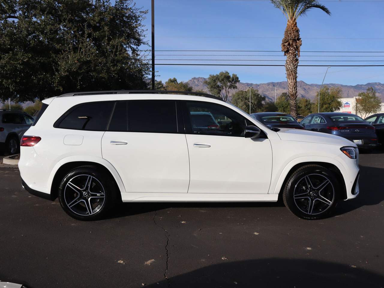 2025 Mercedes-Benz GLS 450 4MATIC SUV