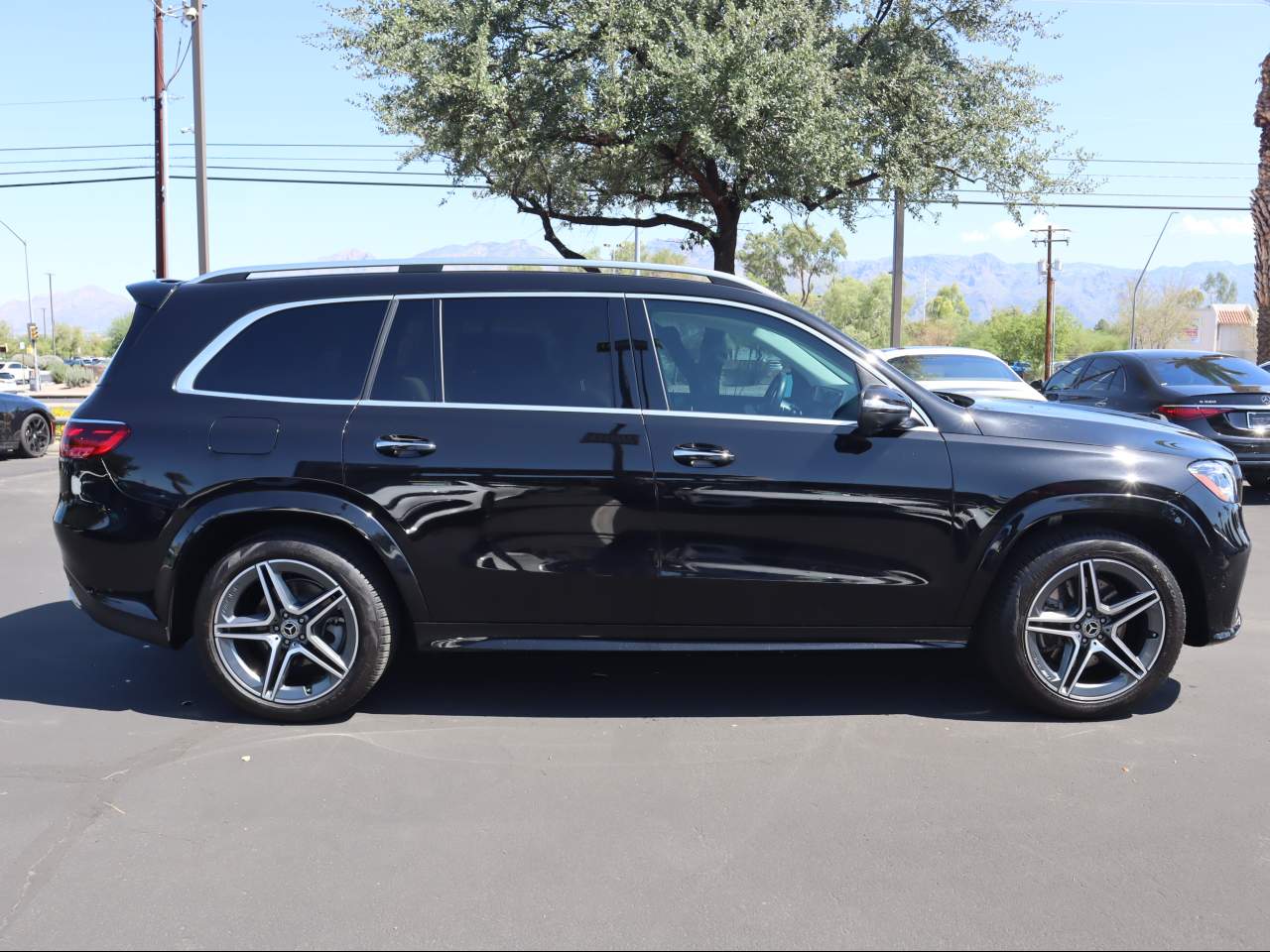 2025 Mercedes-Benz GLS 450 SUV