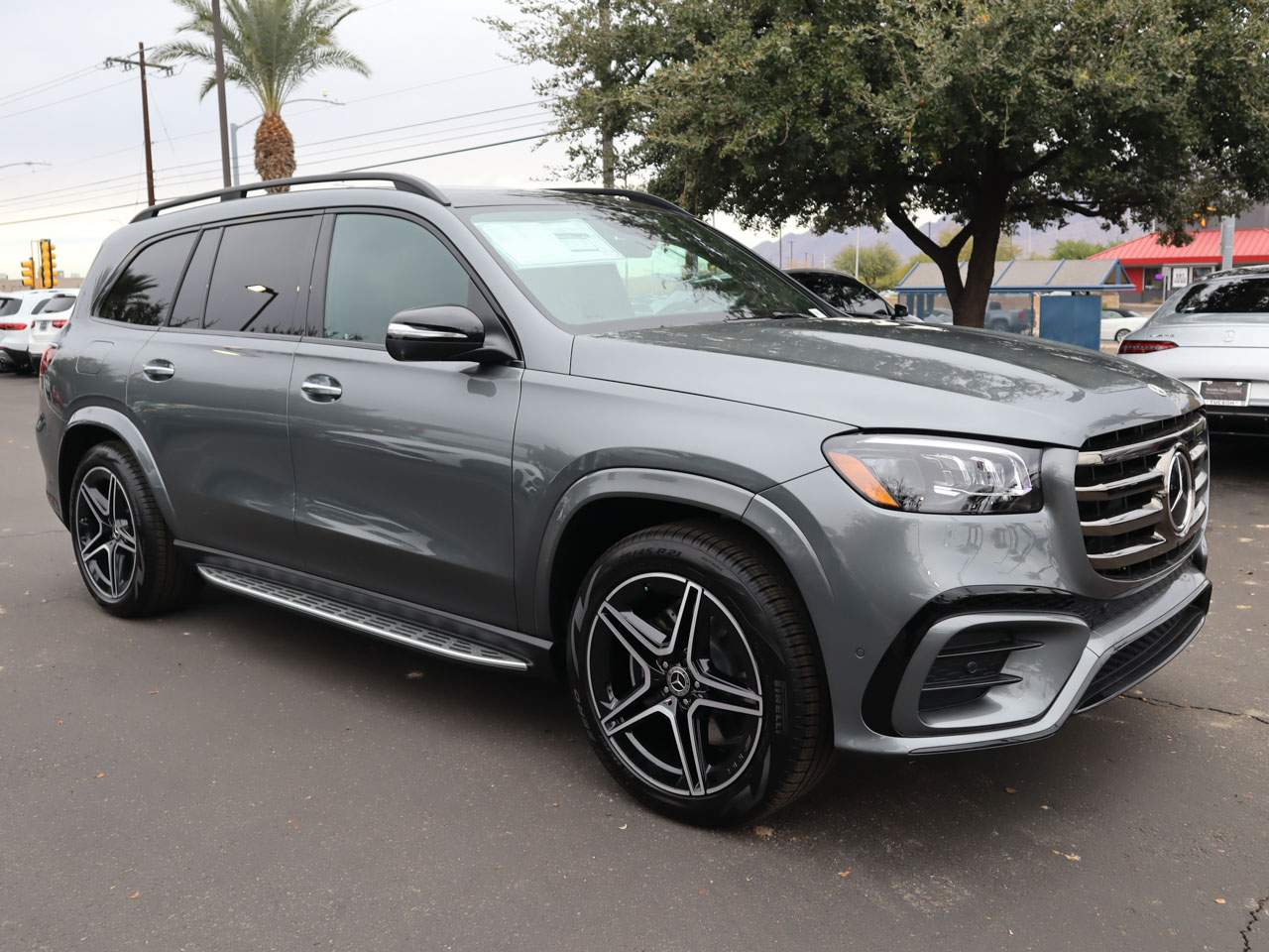 2025 Mercedes-Benz GLS 450 4MATIC SUV