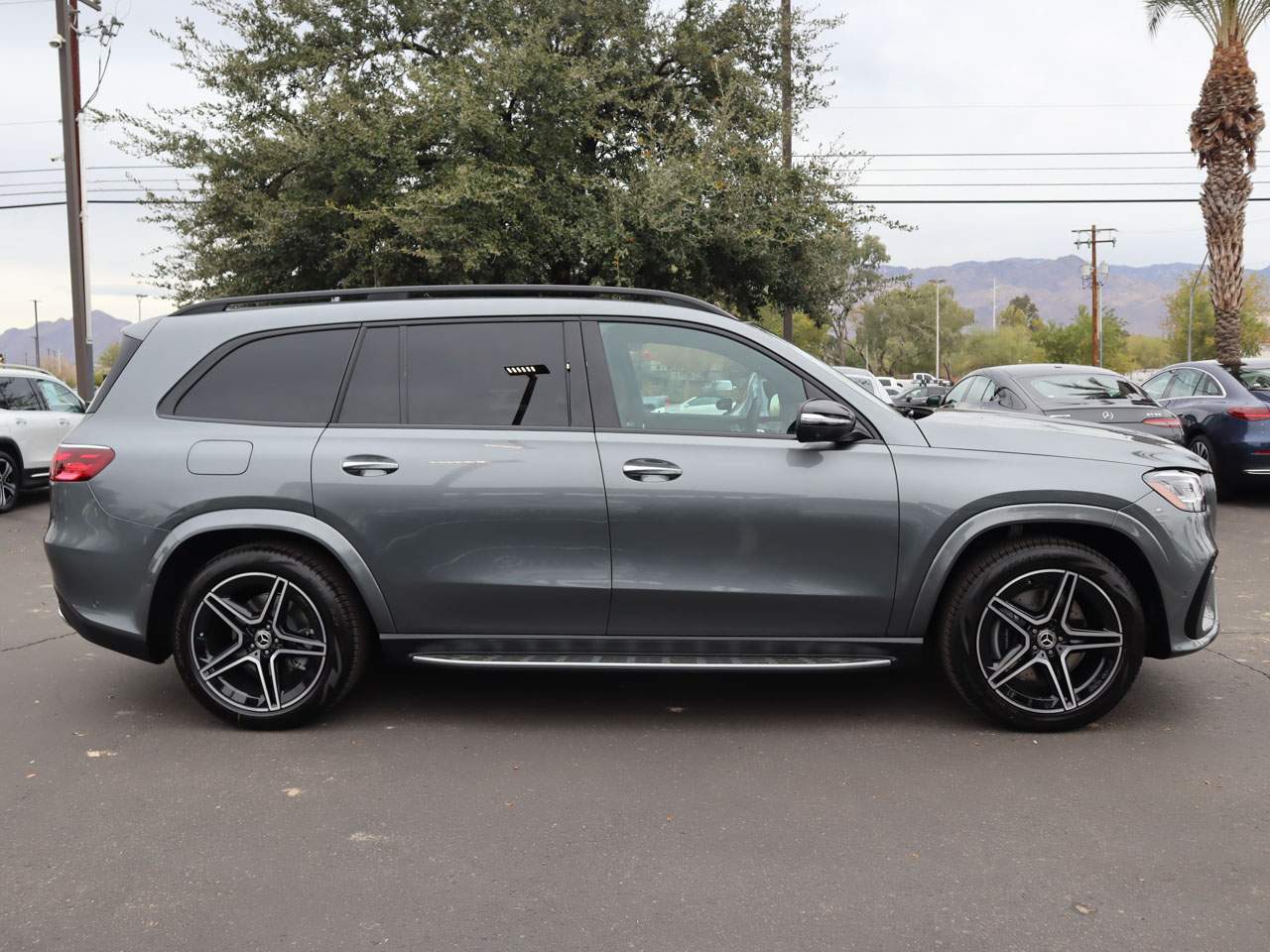 2025 Mercedes-Benz GLS 450 4MATIC SUV