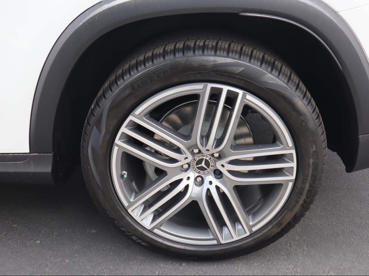 2024 Mercedes-Benz GLS 450