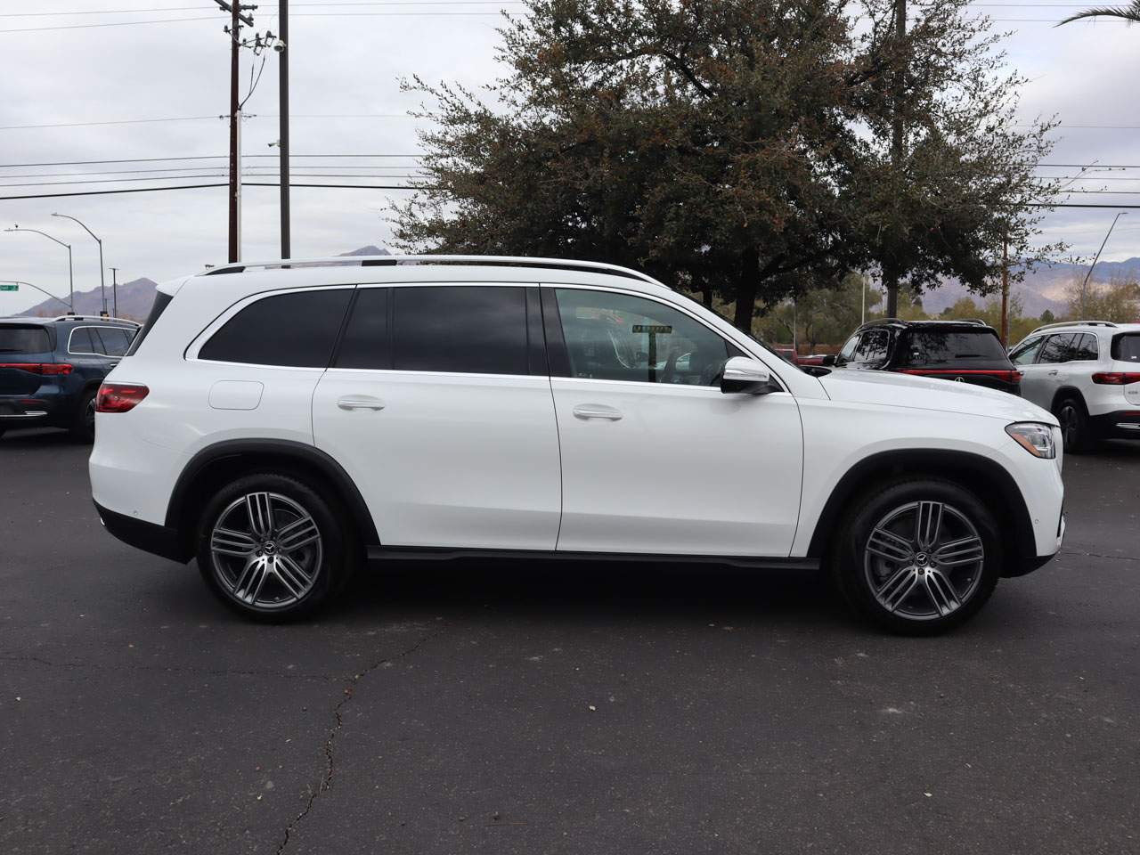 2025 Mercedes-Benz GLS 450 4MATIC SUV