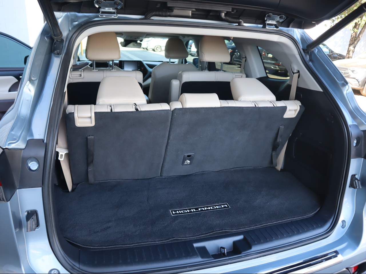 2020 Toyota Highlander Hybrid XLE