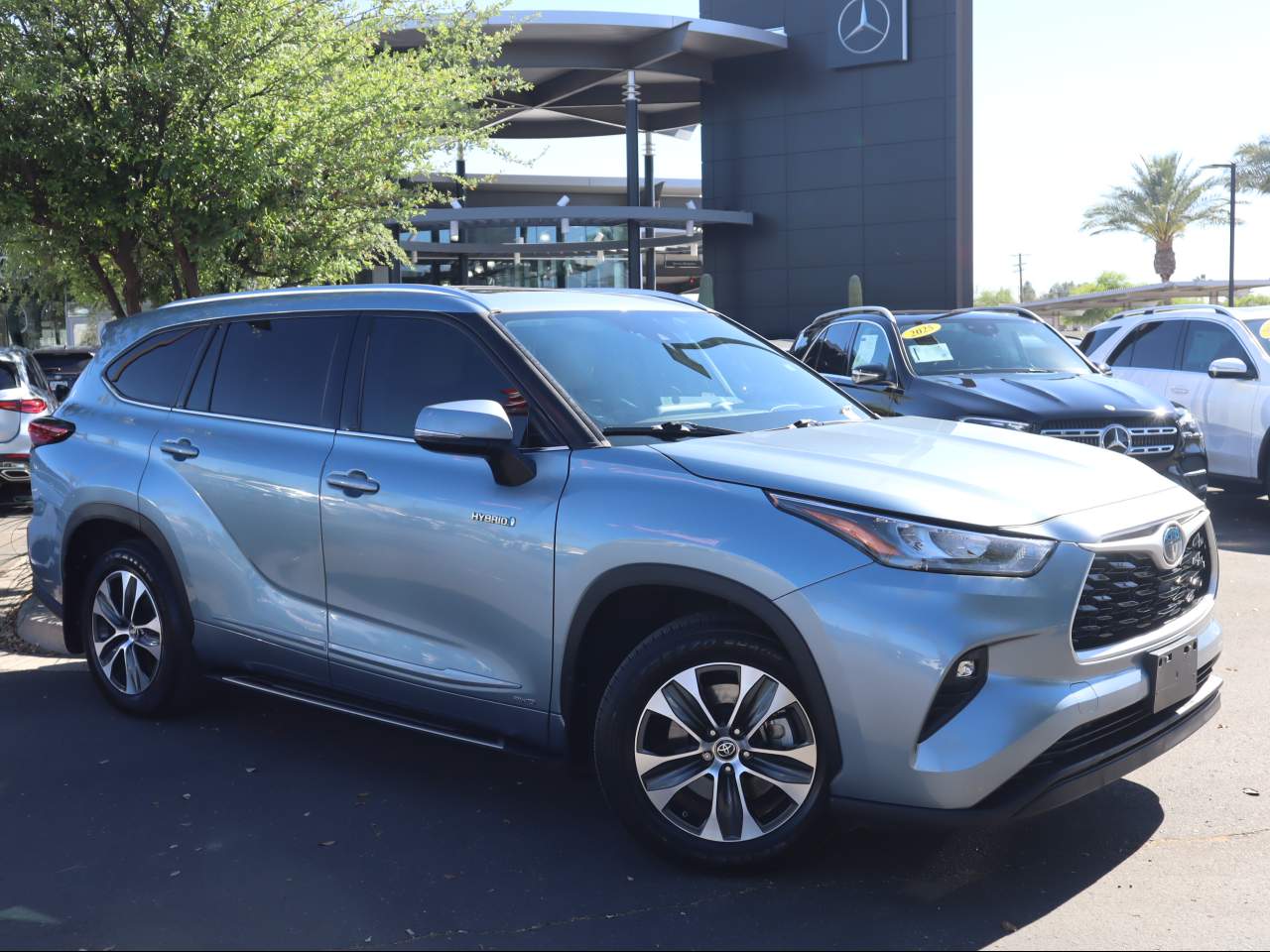 2020 Toyota Highlander Hybrid XLE