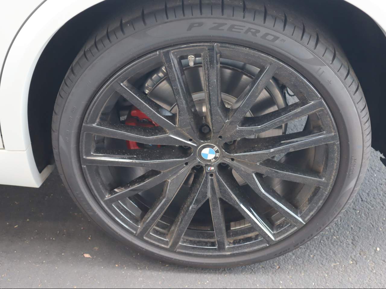 2025 BMW X5 M60i