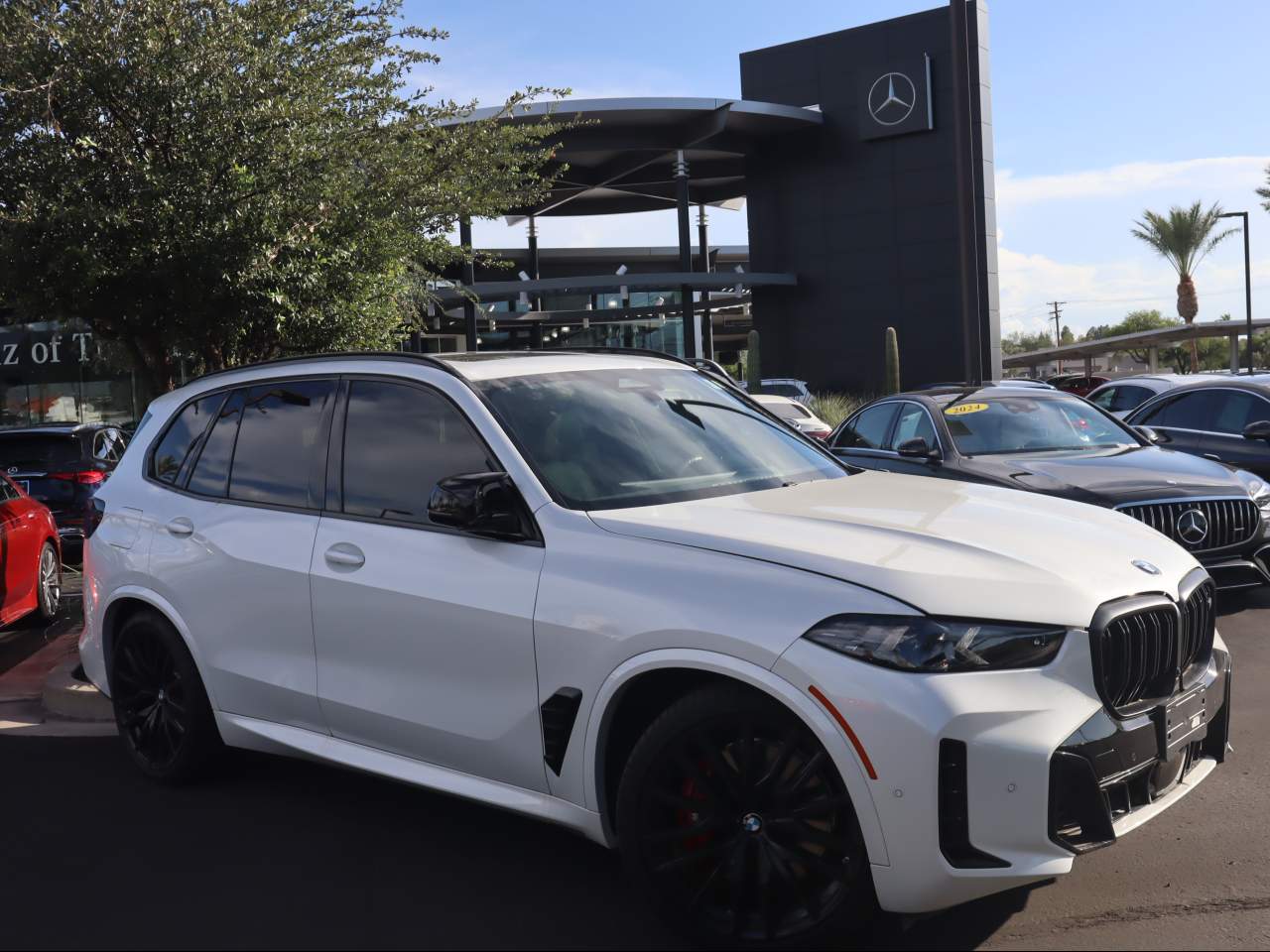2025 BMW X5 M60i
