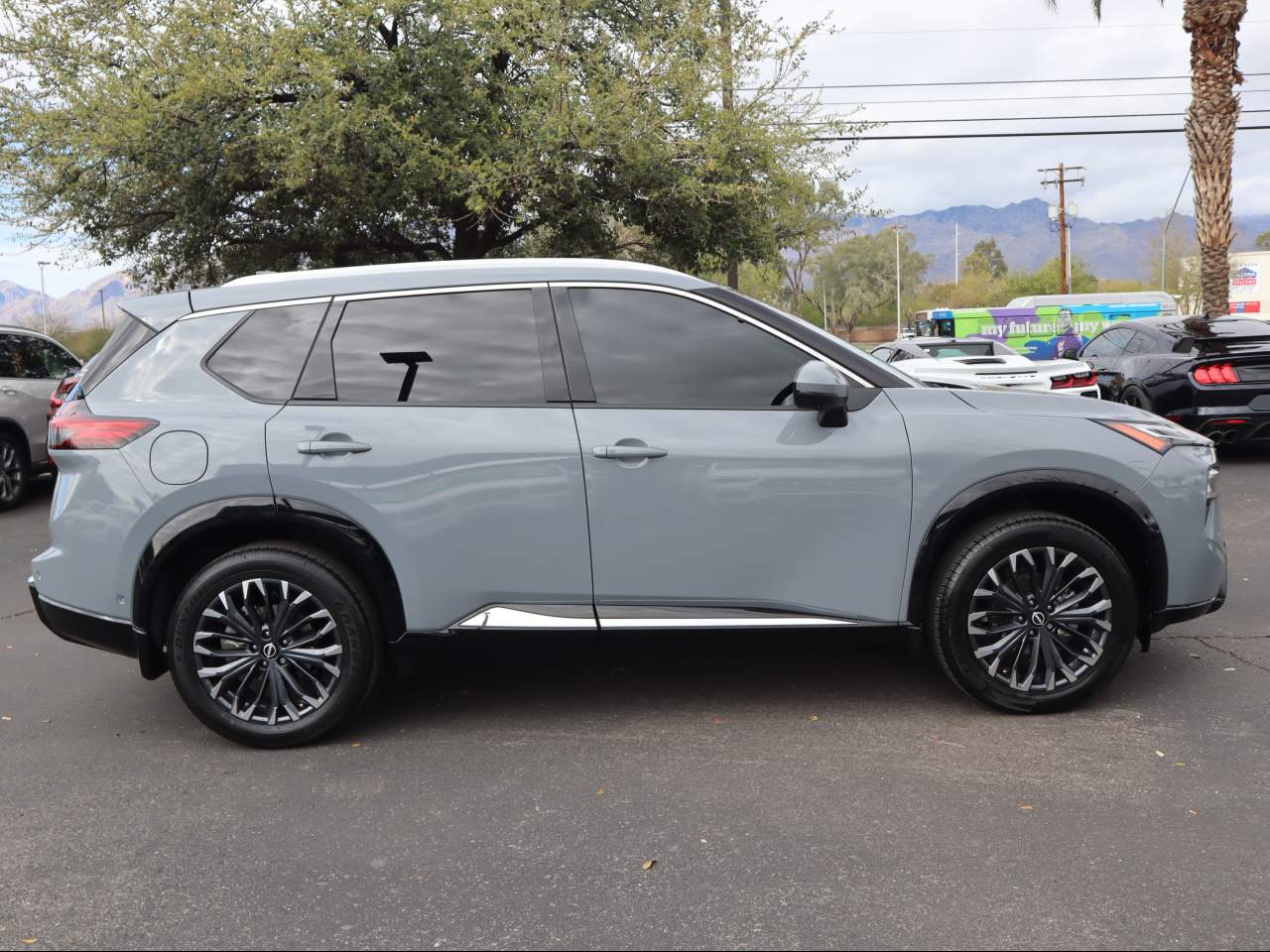 2024 Nissan Rogue Platinum