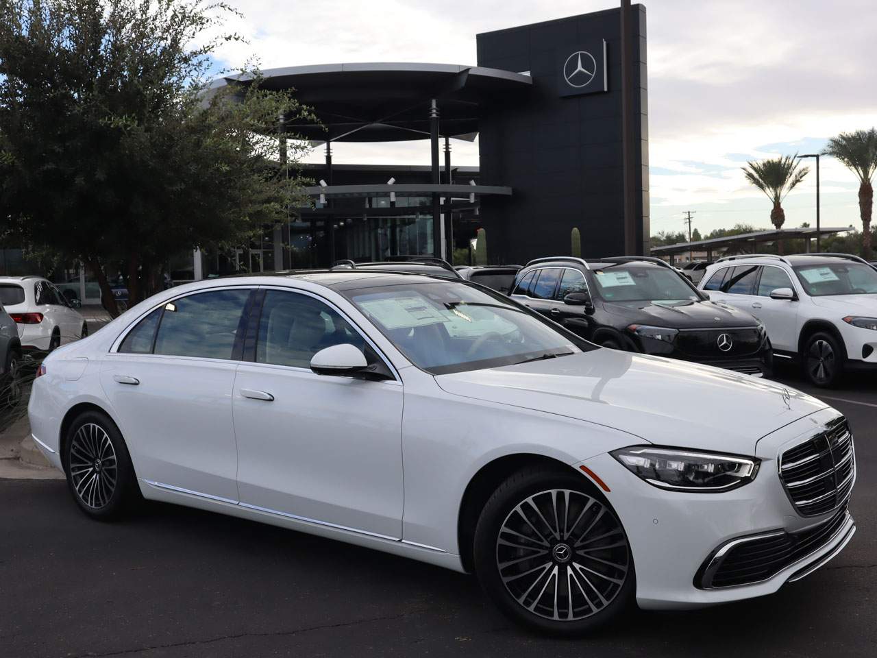 2025 Mercedes-Benz S-Class S 500 4MATIC Sedan