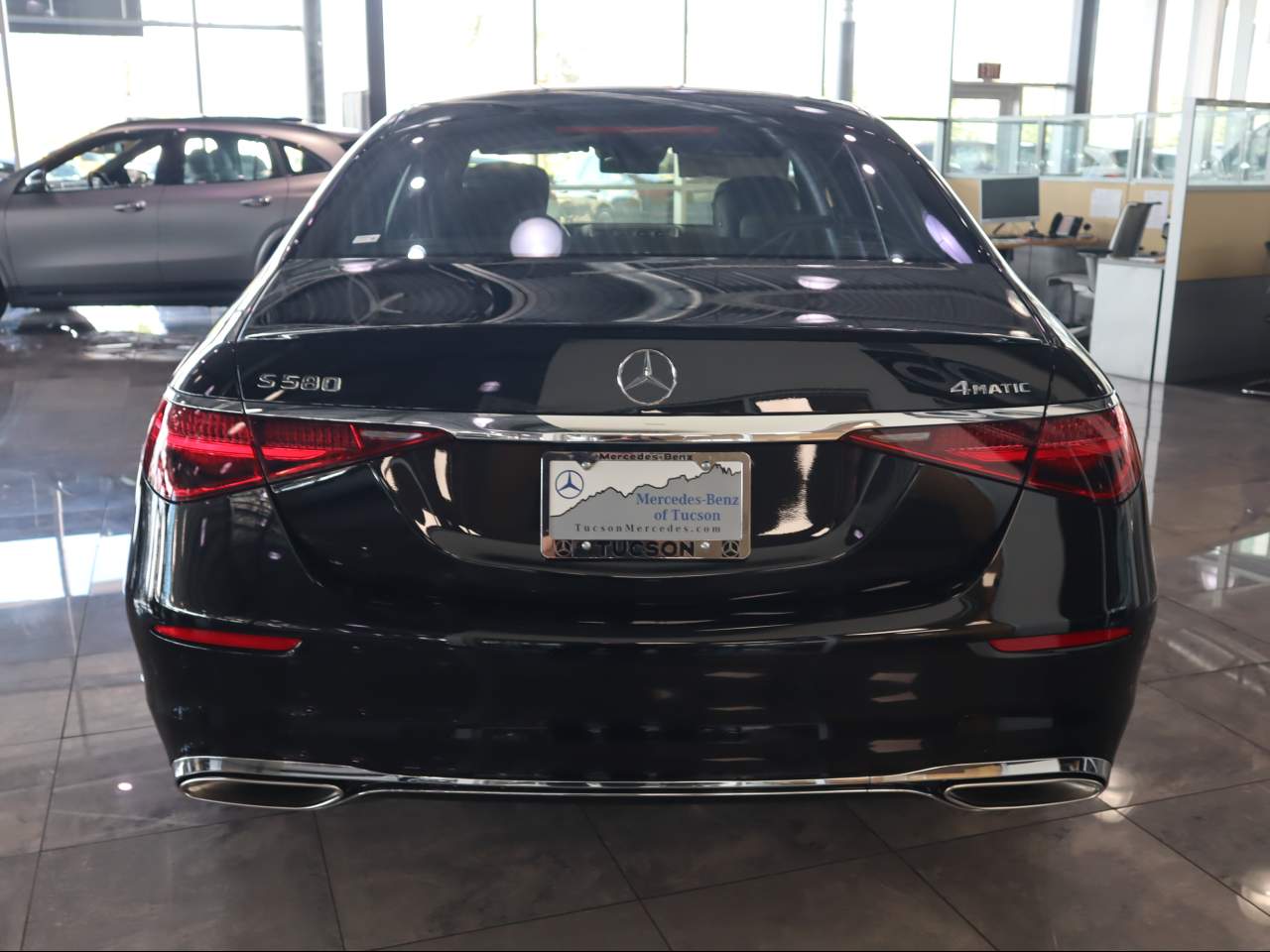2026 Mercedes Benz S 580 4MATIC photo 3