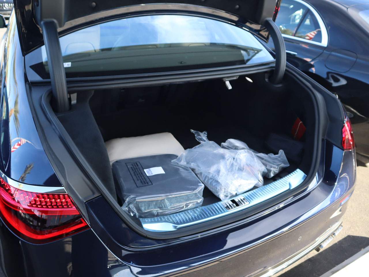 2025 Mercedes-Benz S-Class S 63 - Photo 18