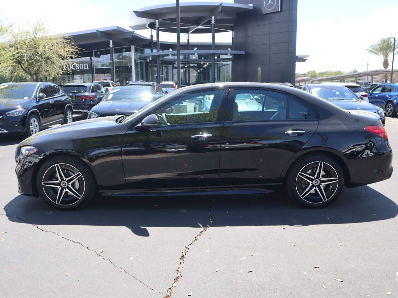 2025 Mercedes-Benz C-Class Sedan C 300 - Photo 6