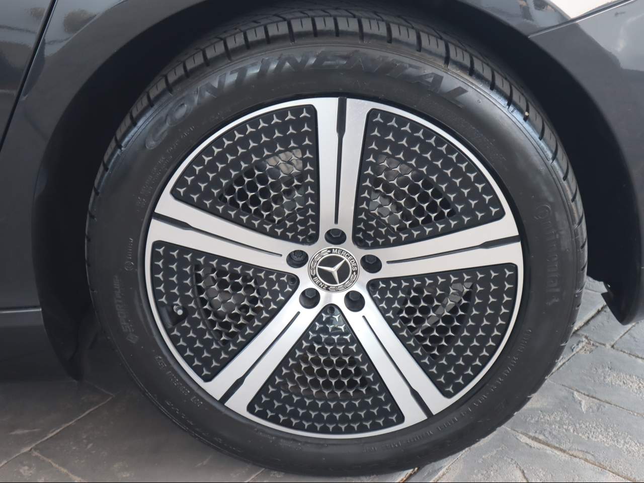 2023 Mercedes-Benz EQS 450+