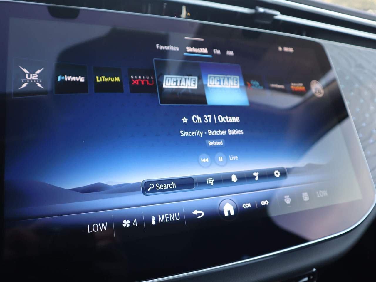 2025 Mercedes-Benz E-Class E350 - Photo 14