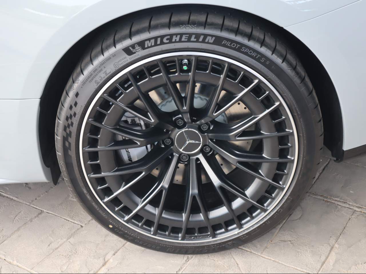 2027 Mercedes-Benz AMG CLE 53 4MATIC