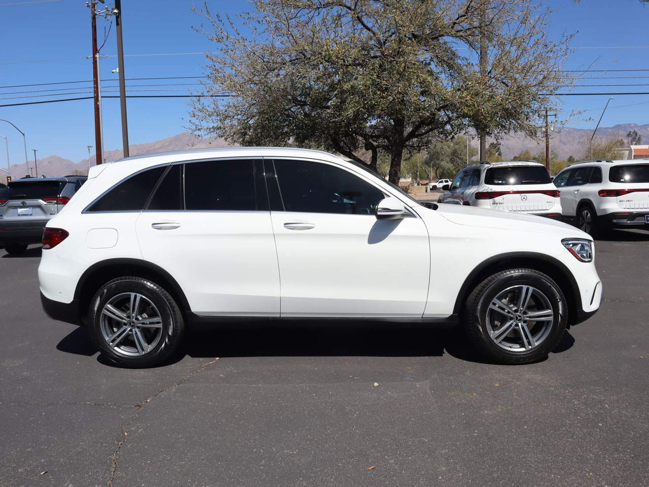 2021 Mercedes-Benz GLC 300