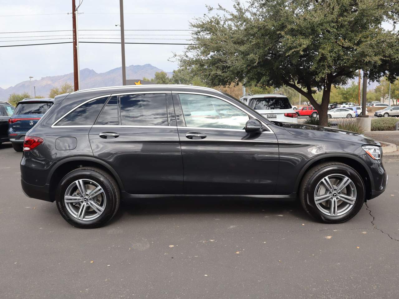 2022 Mercedes-Benz GLC 300