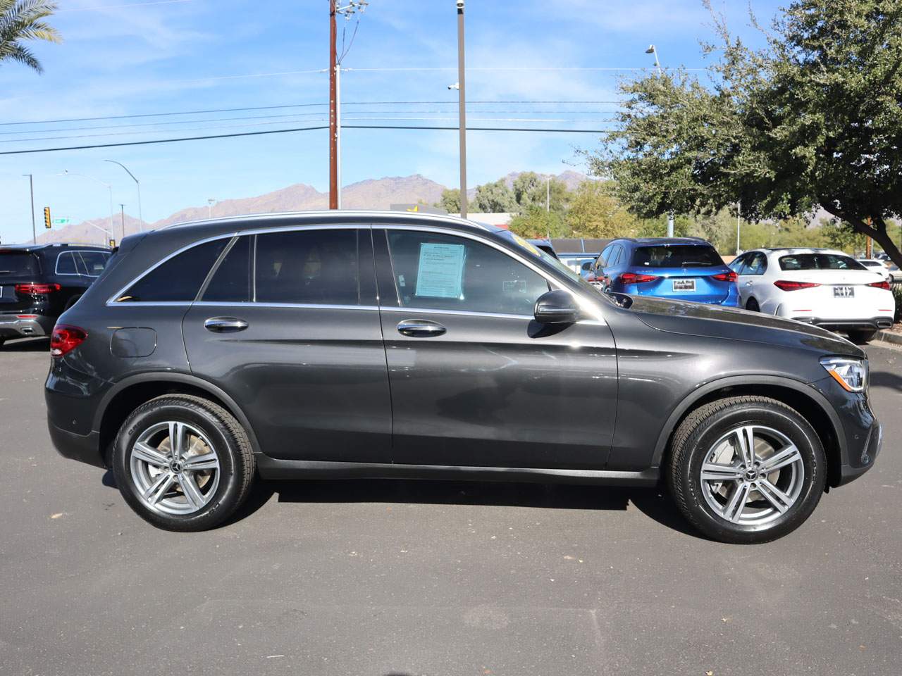 2022 Mercedes-Benz GLC 300